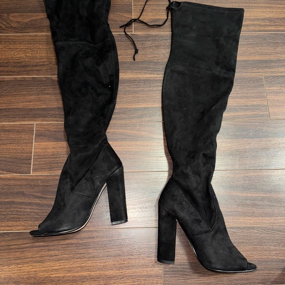 Steve Madden Black Peep-Toe Heeled Boots - Picture 4 of 5